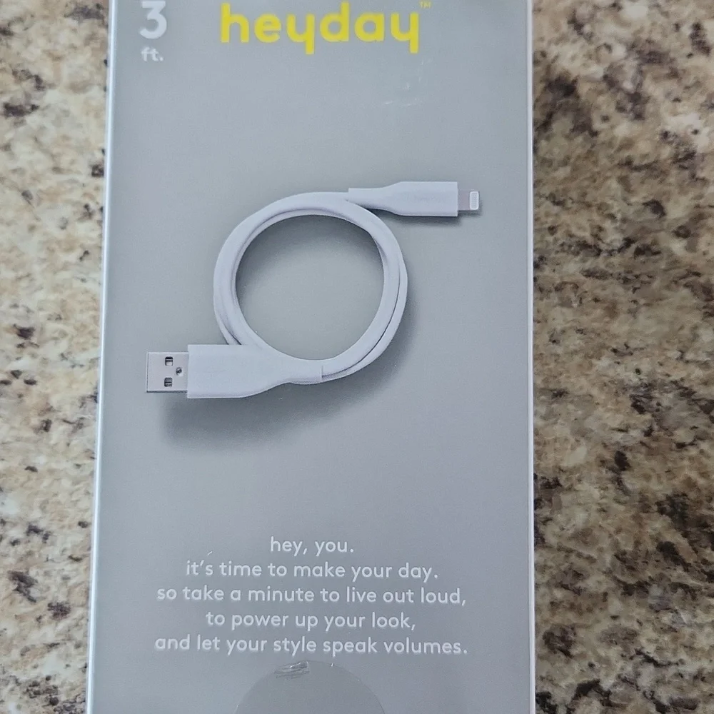 Heyday 3' Lightning To USB-A iPhone/IPad Charging Cable WHITE New-Unopened Box